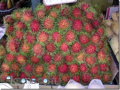 http://aksane.com/wp-content/uploads/2011/10/fruits_market_rambutan.png